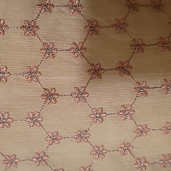 Embroidered long sleeve line tunic size 5-6 - Picture 2 of 8